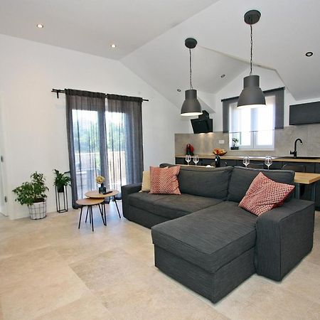 Apartman Gajka Supetar Buitenkant foto