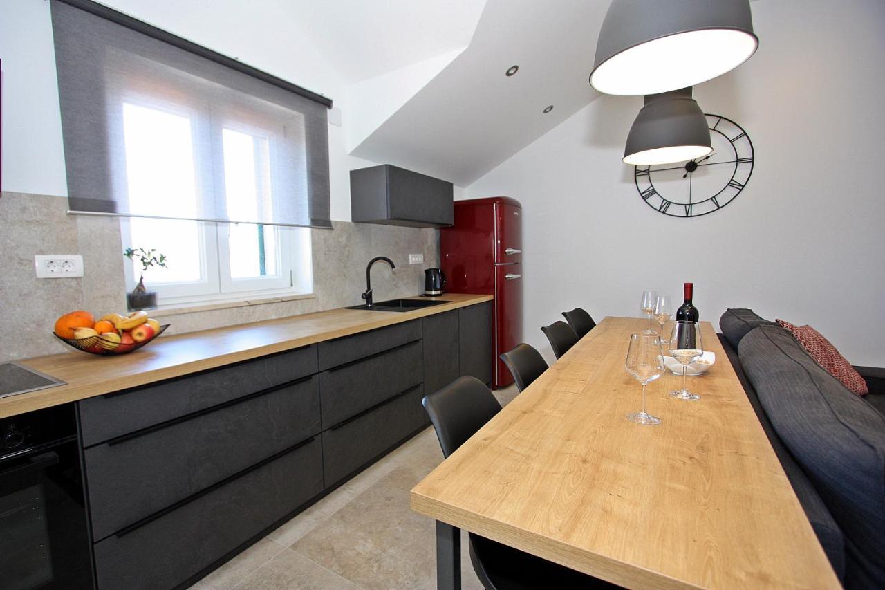 Apartman Gajka Supetar Buitenkant foto