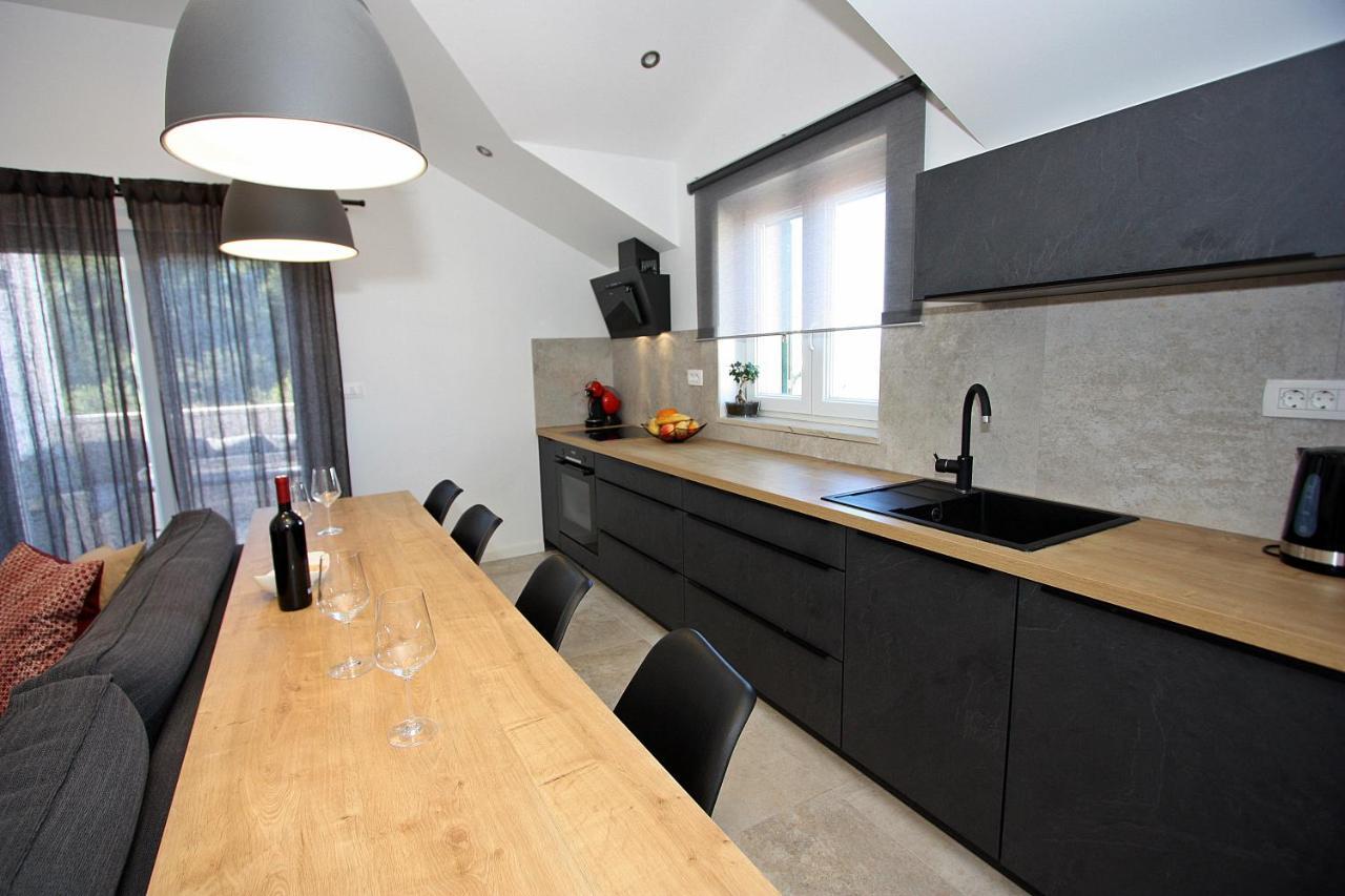 Apartman Gajka Supetar Buitenkant foto