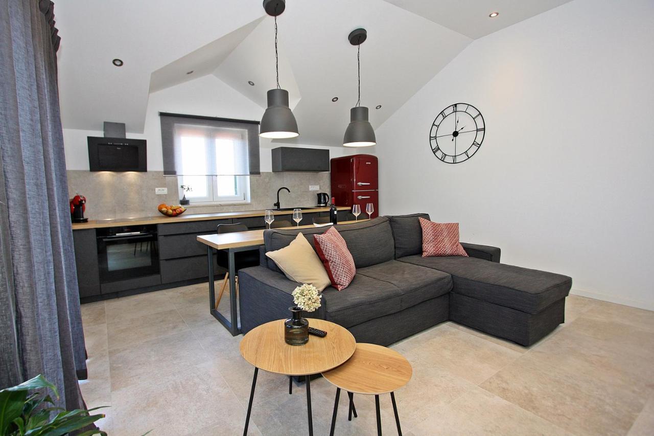 Apartman Gajka Supetar Buitenkant foto