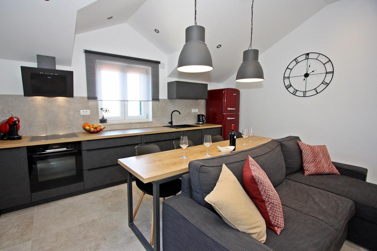 Apartman Gajka Supetar Buitenkant foto